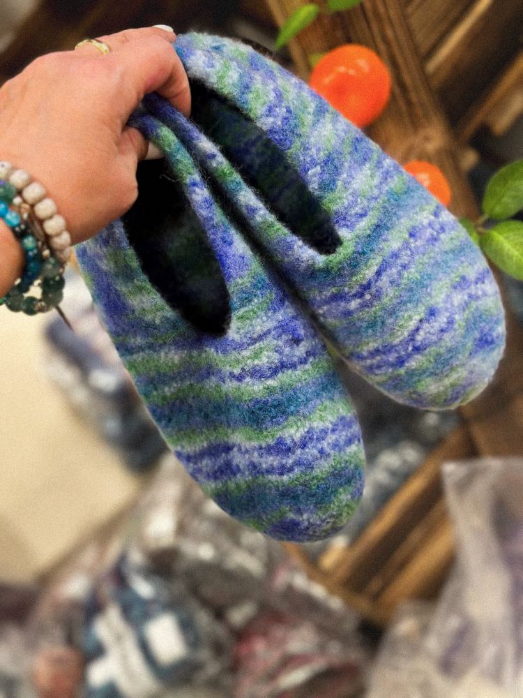 Валенные тапочки (процесс + инструкция)