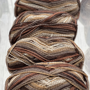 Стоковая носочная пряжа