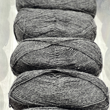 Стоковая носочная пряжа