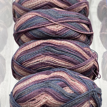 Стоковая носочная пряжа