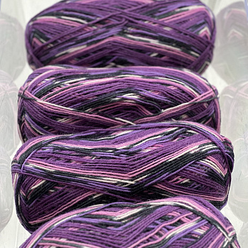 Стоковая носочная пряжа