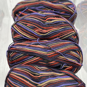 Стоковая носочная пряжа